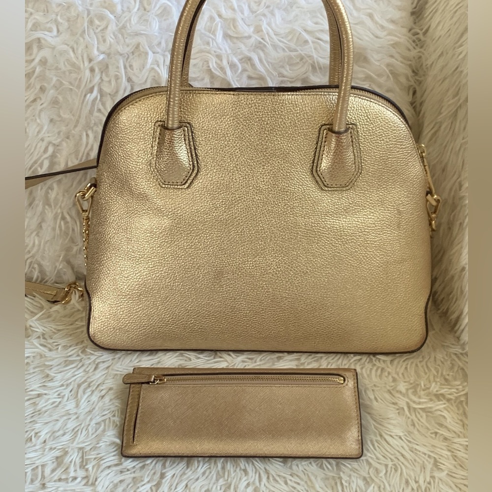 🏆4pcs-MK GOLD SATCHEL/CROSSBODY w MK Charm,detachable strap & Gold snap Wallet - Picture 3 of 11